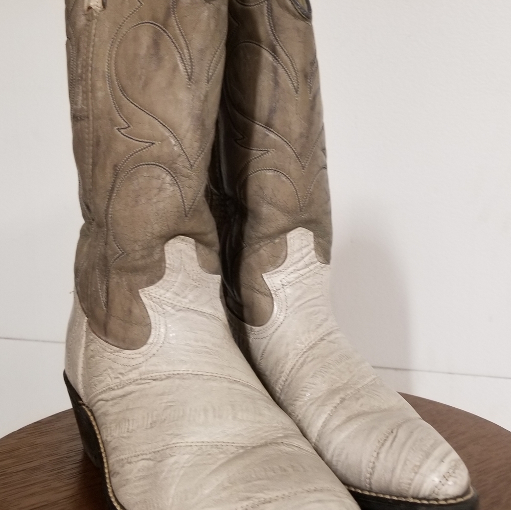 Boots, men's
